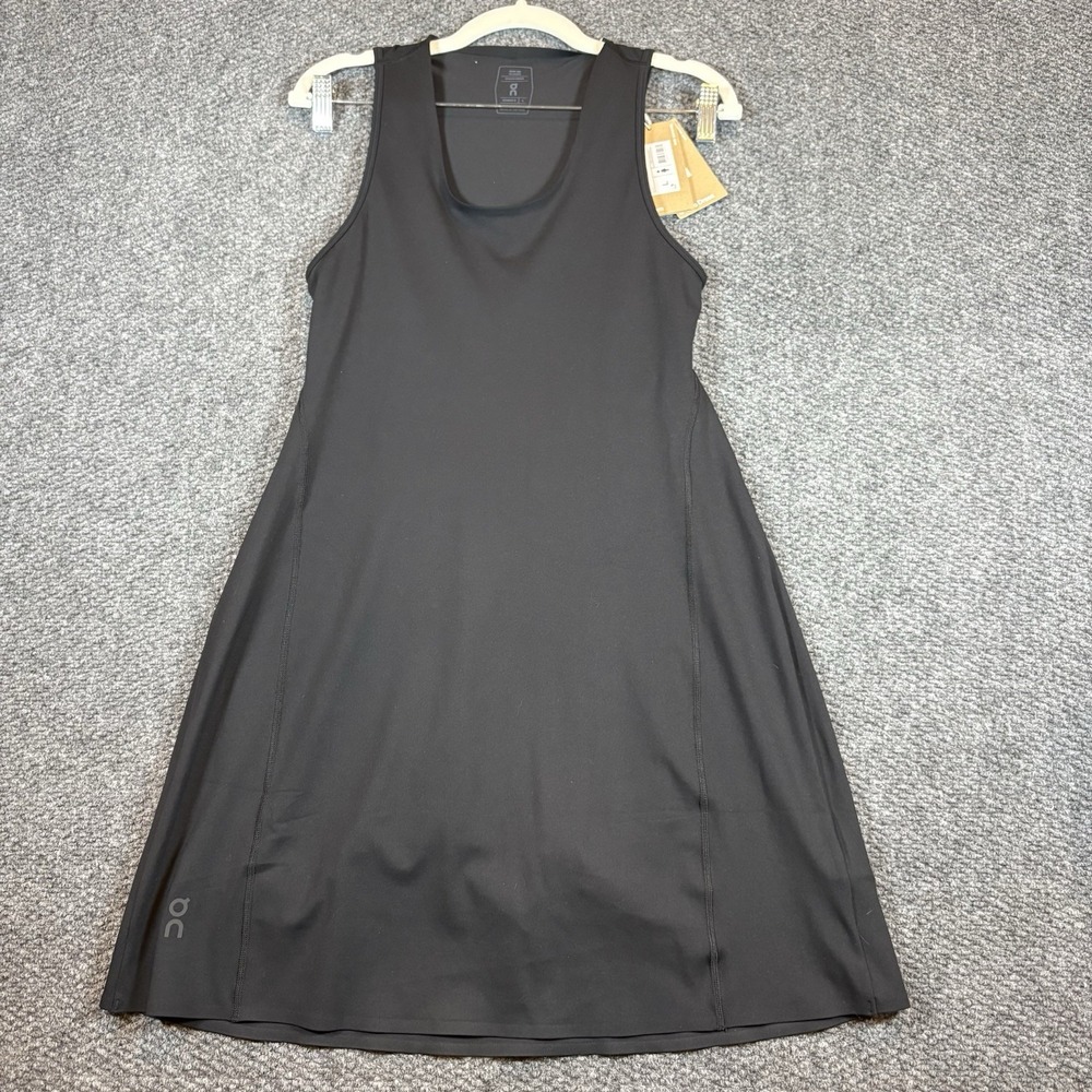 On Cloud Run Studio Dress Size M Black NWT